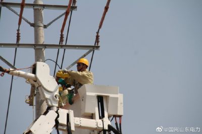 250千伏安配電變壓器帶電接入10千伏工業(yè)線(xiàn)