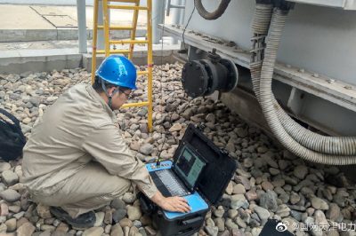 110千伏變電站開展變壓器有載分接開關(guān)帶點(diǎn)檢測工作