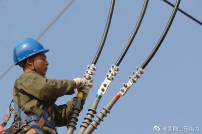 10千伏安洛線上安裝柱上分界開關(guān)