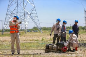 江蘇常州中吳至湖濱220千伏線路工程現(xiàn)場(chǎng)