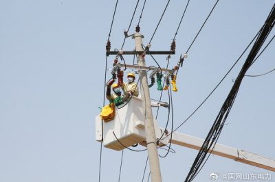 帶電作業(yè)為新項目建設(shè)提供可靠的電力支撐