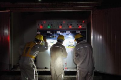 對南川工業(yè)園區(qū)的環(huán)網(wǎng)柜，開閉所，電纜溝進行夜間巡視及紅外線測溫