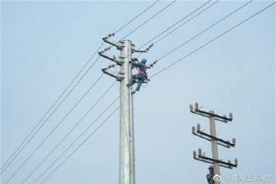 秋高氣爽忙改造 配網(wǎng)質(zhì)量再升級(jí)